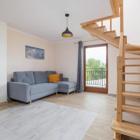 Salwatorianska Mountain View By Renters Daire