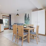 Апартаменты Salwatorianska Mountain View By Renters *