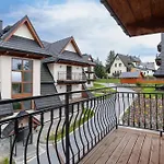 Salwatorianska Mountain View By Renters *