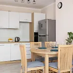Salwatorianska Mountain View By Renters *