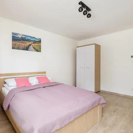 Salwatorianska Mountain View By Renters *