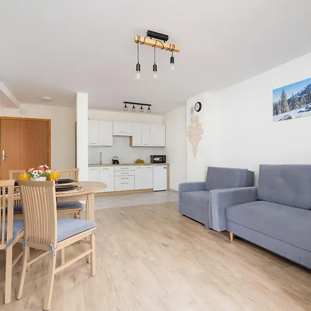 Apartment Salwatorianska Mountain View By Renters *